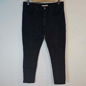 Levi's 711 Women's 34x27  Black Skinny Jeans